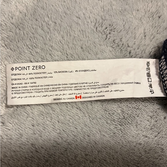 ****๐3 for $35/Beautiful Point Zero light sweater with white trim. - Picture 5 of 6